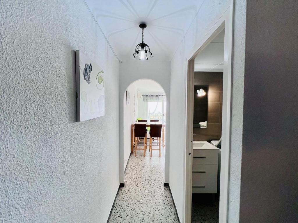 Apartament Sylvia 4A - Estudio En Primera Linea De Mar - Centrico - Terraza Vista Mar - Playa - Wifi Empuriabrava Zewnętrze zdjęcie